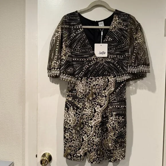 Selfie Leslie “Lady Luck” Cape Sleeve Wrap Dress – Black – NWT - Picture 2 of 8